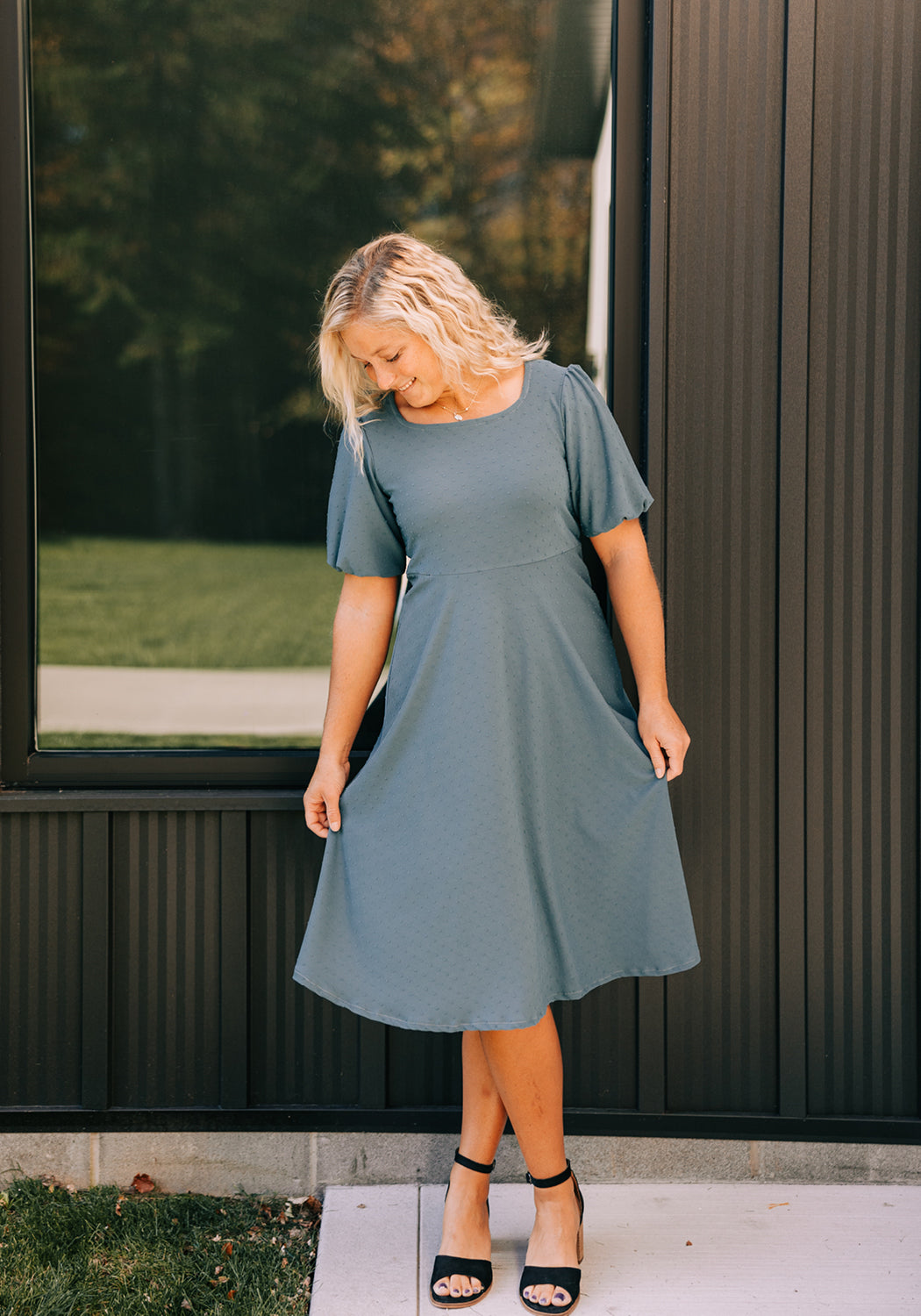 Claire' Puff Sleeves and Square Neckline Midi Dress – Grace and Joy Company