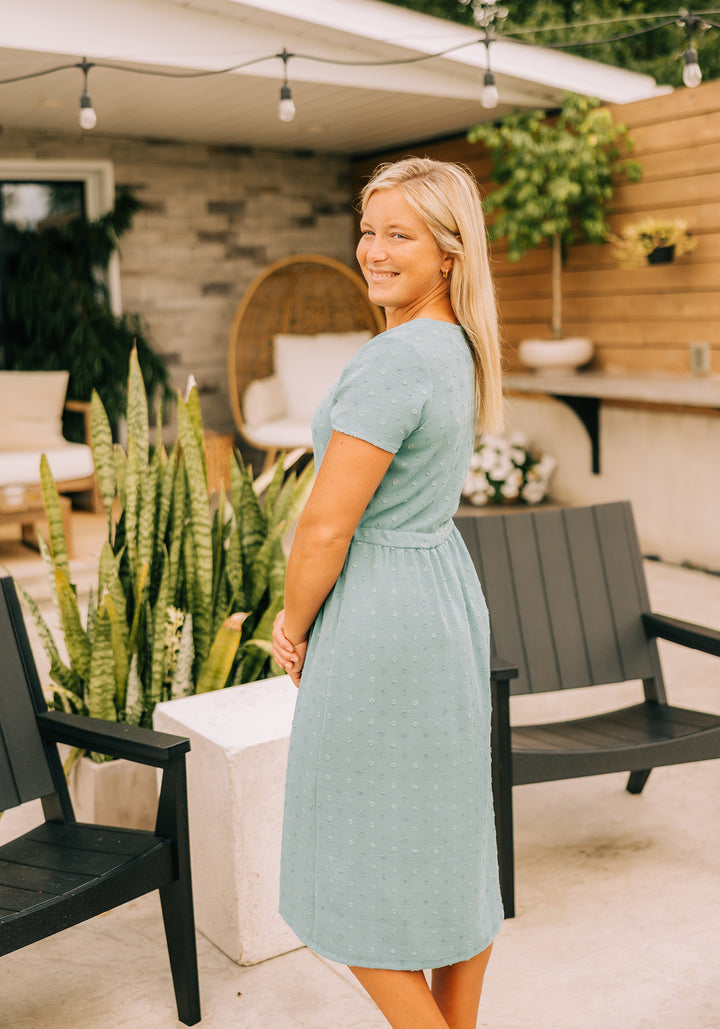 Abbi' Cinched Waist Midi Dress – Grace and Joy Company