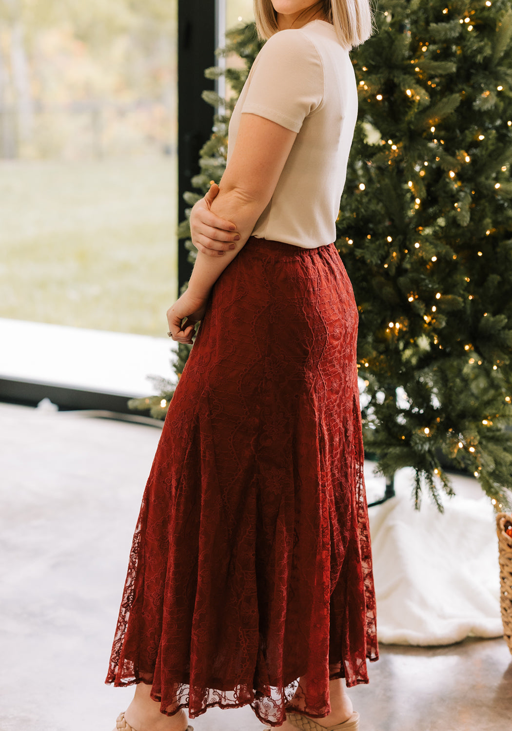 Modest Clothing Outfit Ideas Fashion inspo dresses skirts tops cardigans church outfits fashion outfits style modest girly outfit jewelry bows handbags Handpicked Home decor Grace and Joy Company