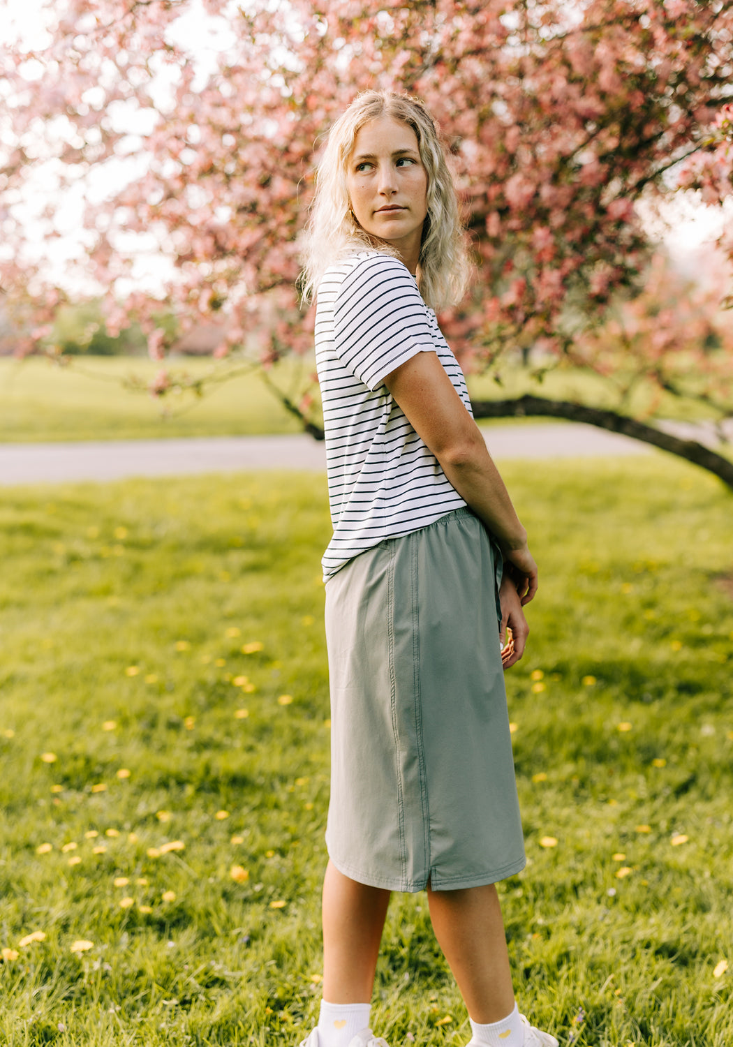 Modest Clothing Outfit Ideas Fashion inspo dresses skirts tops cardigans church outfits fashion outfits style modest girly outfit jewelry bows handbags Handpicked Home decor Grace and Joy Company