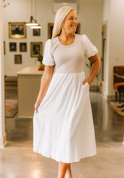 Modest Clothing Outfit Ideas Fashion inspo dresses skirts tops cardigans church outfits fashion outfits style modest girly outfit jewelry bows handbags Handpicked Home decor Grace and Joy Company