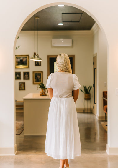 Modest Clothing Outfit Ideas Fashion inspo dresses skirts tops cardigans church outfits fashion outfits style modest girly outfit jewelry bows handbags Handpicked Home decor Grace and Joy Company