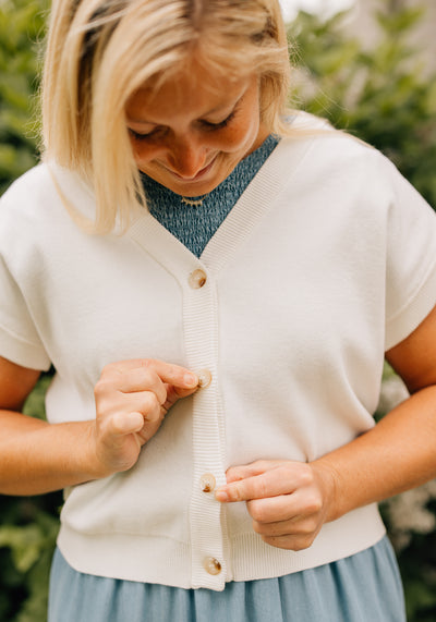 Modest Clothing Outfit Ideas Fashion inspo dresses skirts tops cardigans church outfits fashion outfits style modest girly outfit jewelry bows handbags Handpicked Home decor Grace and Joy Company