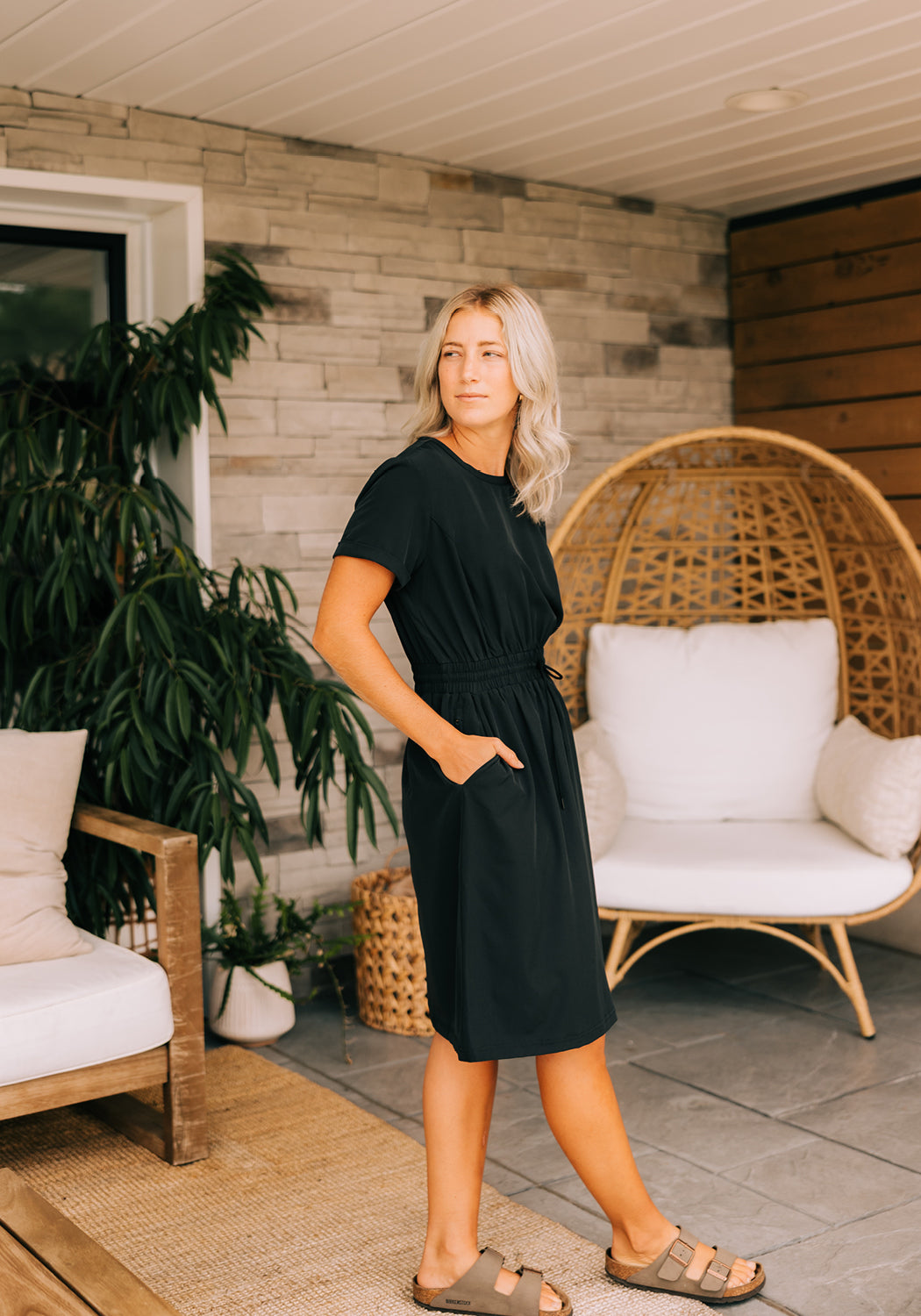 Modest Clothing Outfit Ideas Fashion inspo dresses skirts tops cardigans church outfits fashion outfits style modest girly outfit jewelry bows handbags Handpicked Home decor Grace and Joy Company