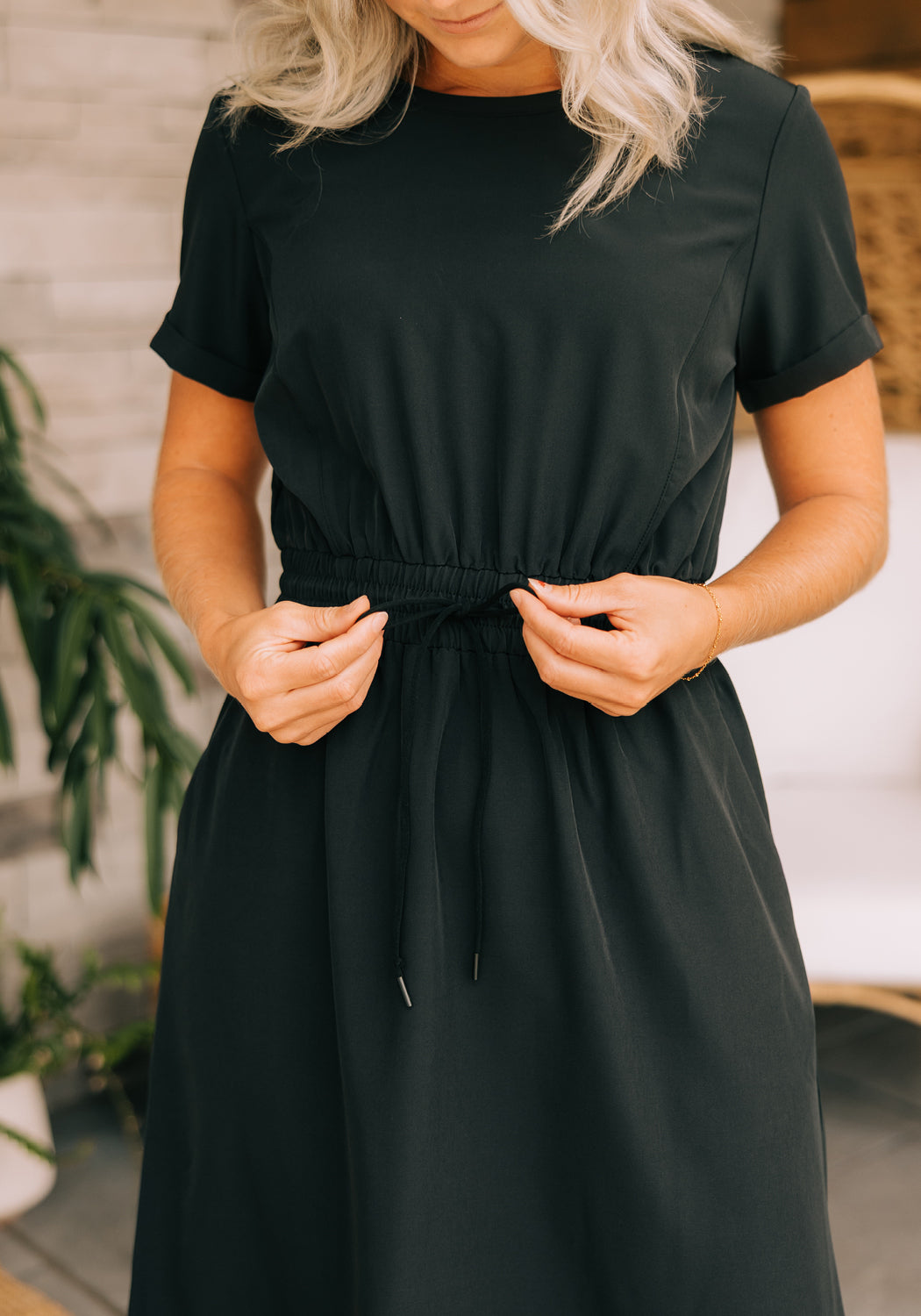Modest Clothing Outfit Ideas Fashion inspo dresses skirts tops cardigans church outfits fashion outfits style modest girly outfit jewelry bows handbags Handpicked Home decor Grace and Joy Company