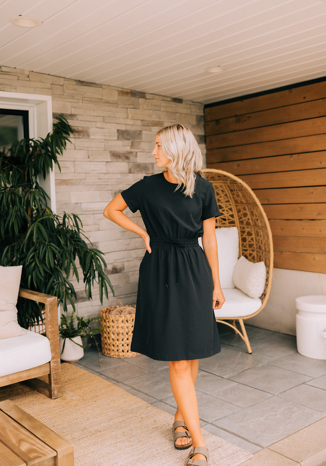 Modest Clothing Outfit Ideas Fashion inspo dresses skirts tops cardigans church outfits fashion outfits style modest girly outfit jewelry bows handbags Handpicked Home decor Grace and Joy Company