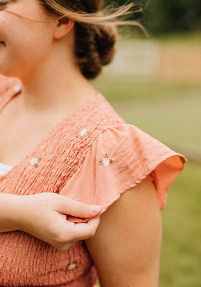 Modest Clothing Outfit Ideas Fashion inspo dresses skirts tops cardigans church outfits fashion outfits style modest girly outfit jewelry bows handbags Handpicked Home decor Grace and Joy Company