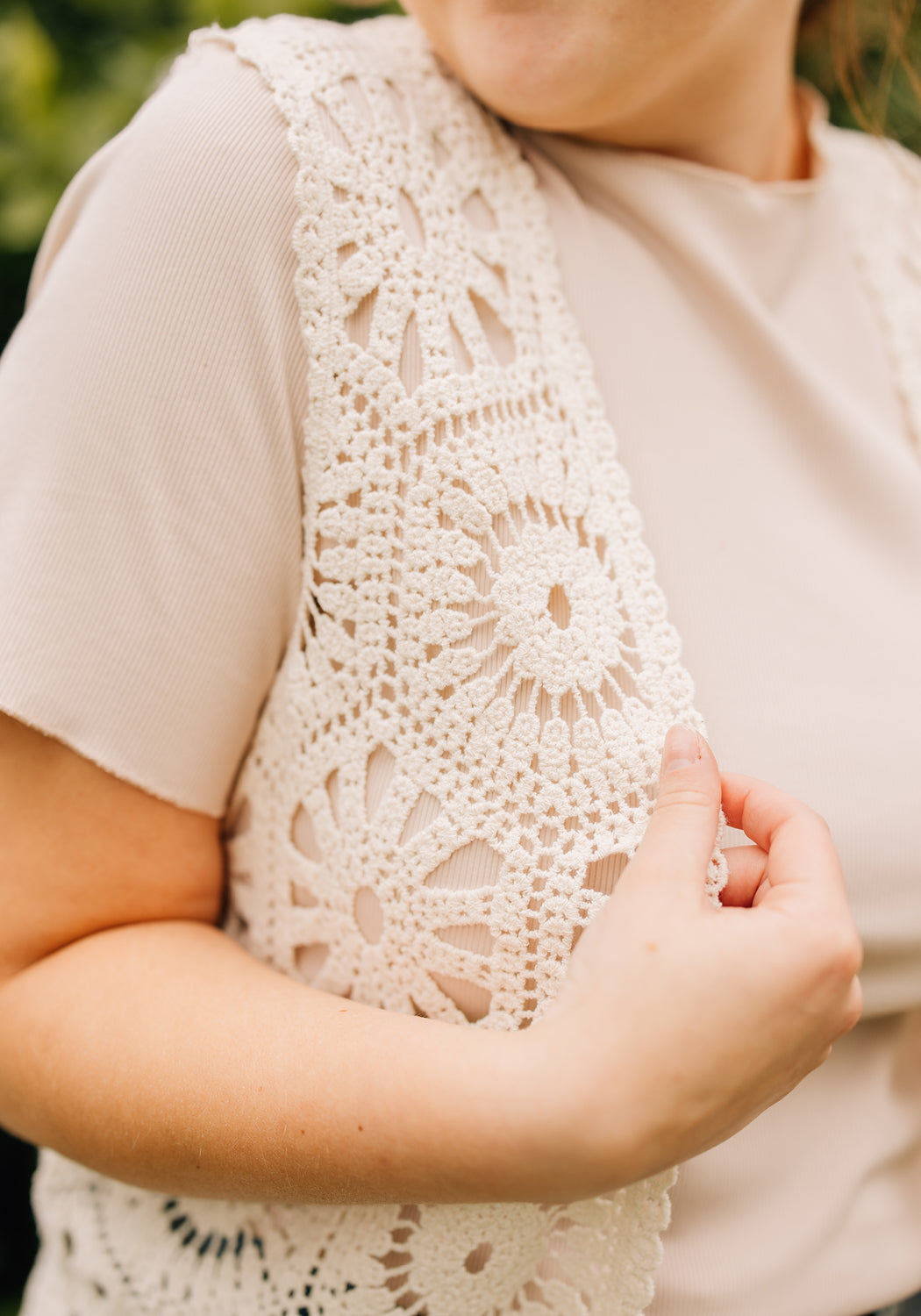 Modest Clothing Outfit Ideas Fashion inspo dresses skirts tops cardigans church outfits fashion outfits style modest girly outfit jewelry bows handbags Handpicked Home decor Grace and Joy Company