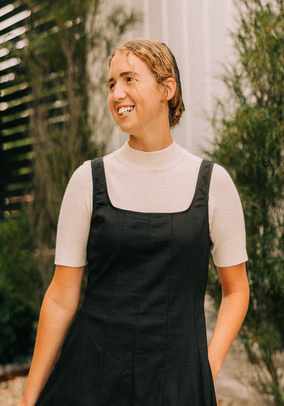 Modest Clothing Outfit Ideas Fashion inspo dresses skirts tops cardigans church outfits fashion outfits style modest girly outfit jewelry bows handbags Handpicked Home decor Grace and Joy Company