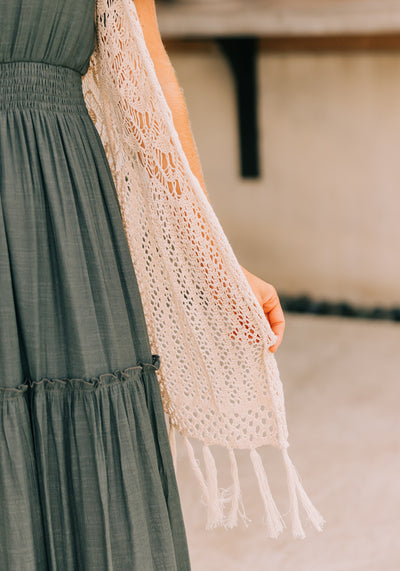Modest Clothing Outfit Ideas Fashion inspo dresses skirts tops cardigans church outfits fashion outfits style modest girly outfit jewelry bows handbags Handpicked Home decor Grace and Joy Company
