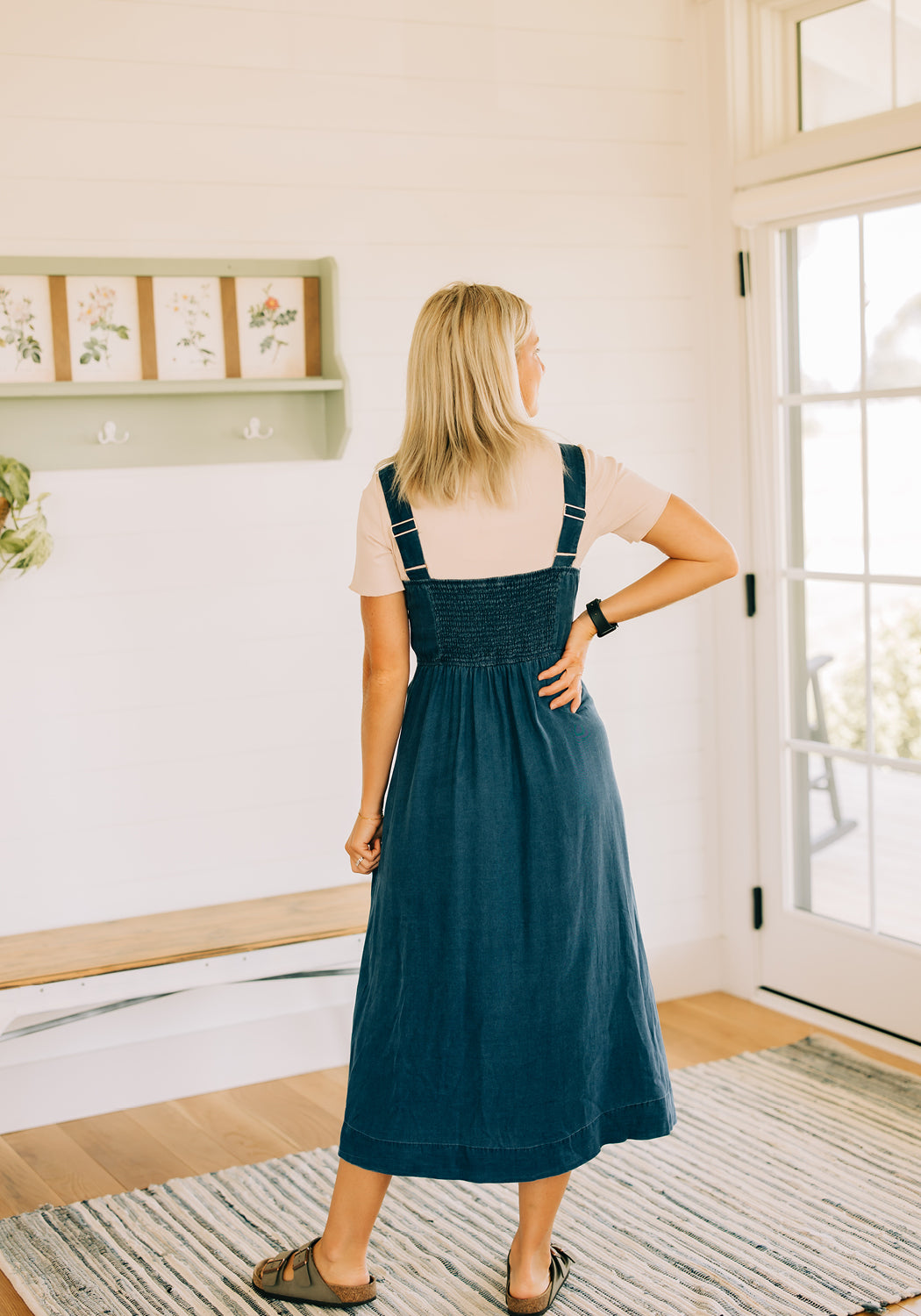 Modest Clothing Outfit Ideas Fashion inspo dresses skirts tops cardigans church outfits fashion outfits style modest girly outfit jewelry bows handbags Handpicked Home decor Grace and Joy Company