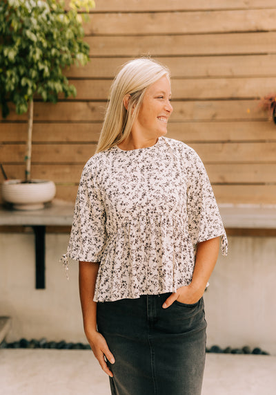 Modest Clothing Outfit Ideas Fashion inspo dresses skirts tops cardigans church outfits fashion outfits style modest girly outfit jewelry bows handbags Handpicked Home decor Grace and Joy Company