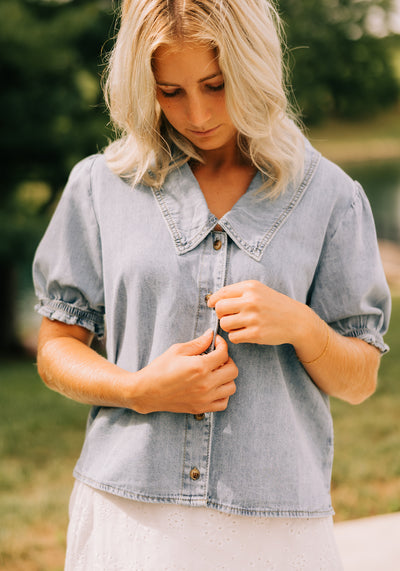 Modest Clothing Outfit Ideas Fashion inspo dresses skirts tops cardigans church outfits fashion outfits style modest girly outfit jewelry bows handbags Handpicked Home decor Grace and Joy Company
