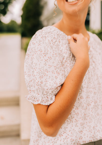Modest Clothing Outfit Ideas Fashion inspo dresses skirts tops cardigans church outfits fashion outfits style modest girly outfit jewelry bows handbags Handpicked Home decor Grace and Joy Company