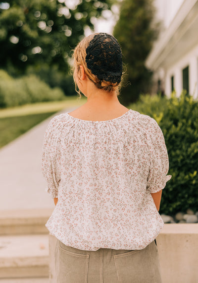 Modest Clothing Outfit Ideas Fashion inspo dresses skirts tops cardigans church outfits fashion outfits style modest girly outfit jewelry bows handbags Handpicked Home decor Grace and Joy Company
