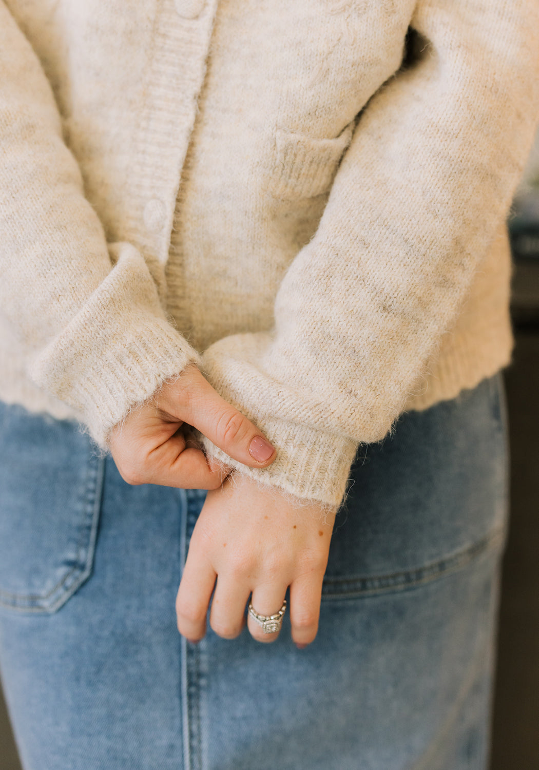 Modest Clothing Outfit Ideas Fashion inspo dresses skirts tops cardigans church outfits fashion outfits style modest girly outfit jewelry bows handbags Handpicked Home decor Grace and Joy Company