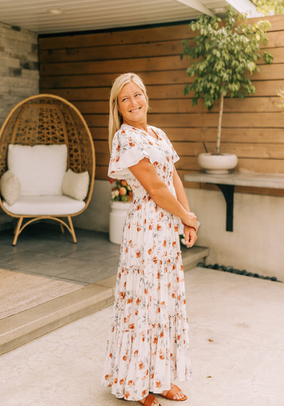 Modest Clothing Outfit Ideas Fashion inspo dresses skirts tops cardigans church outfits fashion outfits style modest girly outfit jewelry bows handbags Handpicked Home decor Grace and Joy Company