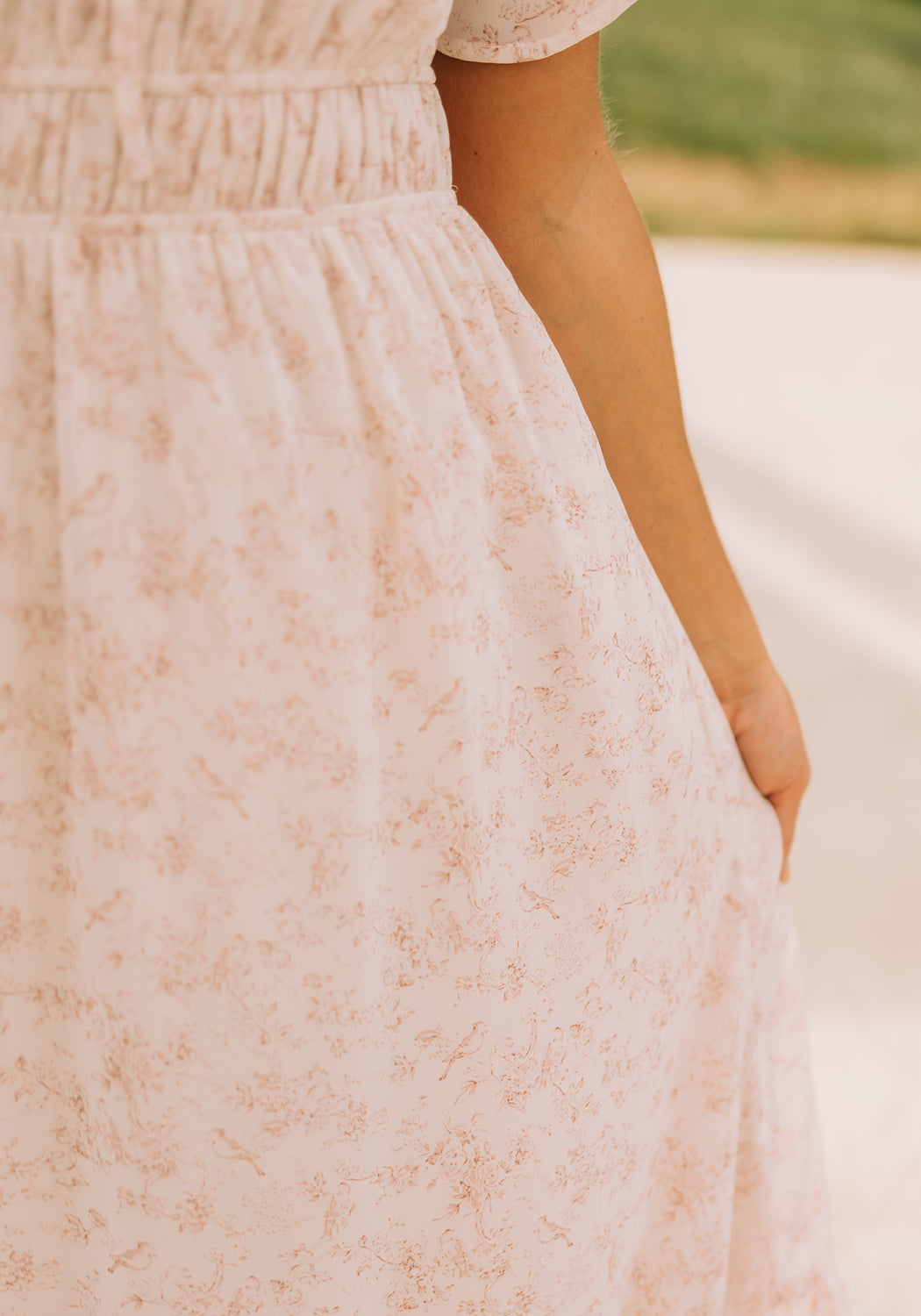 Modest Clothing Outfit Ideas Fashion inspo dresses skirts tops cardigans church outfits fashion outfits style modest girly outfit jewelry bows handbags Handpicked Home decor Grace and Joy Company