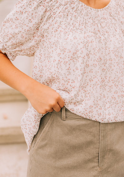 Modest Clothing Outfit Ideas Fashion inspo dresses skirts tops cardigans church outfits fashion outfits style modest girly outfit jewelry bows handbags Handpicked Home decor Grace and Joy Company