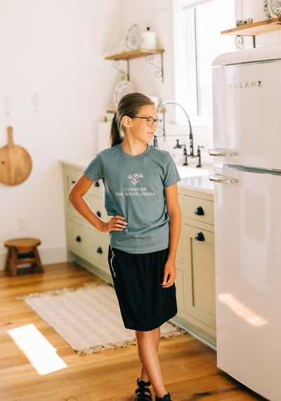 Modest Clothing Outfit Ideas Fashion inspo dresses skirts tops cardigans church outfits fashion outfits style modest girly outfit jewelry bows handbags Handpicked Home decor Grace and Joy Company