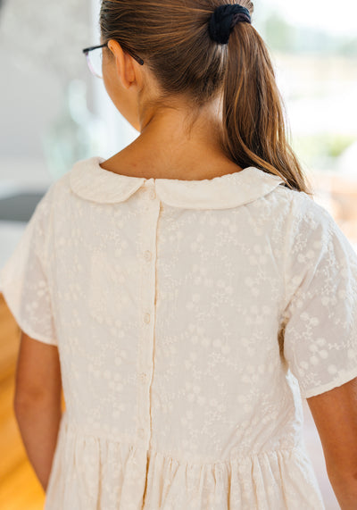 Modest Clothing Outfit Ideas Fashion inspo dresses skirts tops cardigans church outfits fashion outfits style modest girly outfit jewelry bows handbags Handpicked Home decor Grace and Joy Company
