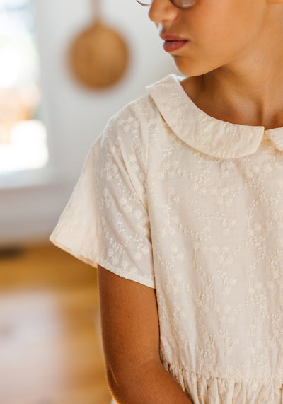 Modest Clothing Outfit Ideas Fashion inspo dresses skirts tops cardigans church outfits fashion outfits style modest girly outfit jewelry bows handbags Handpicked Home decor Grace and Joy Company