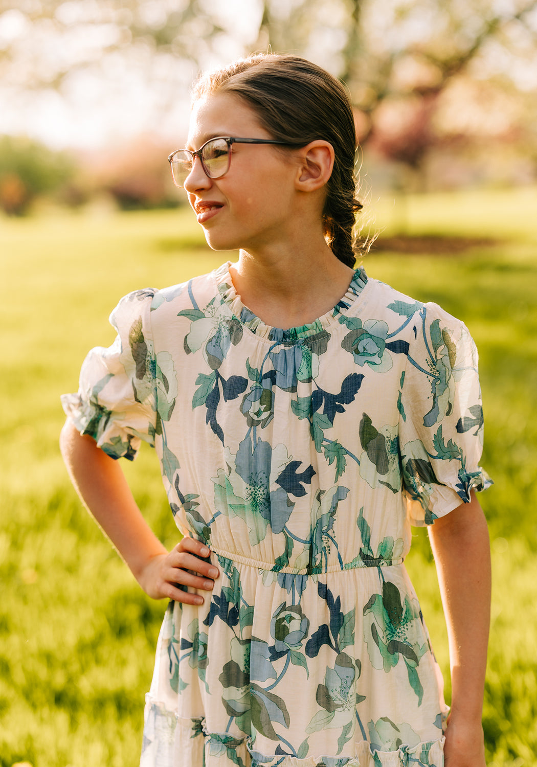 Modest Clothing Outfit Ideas Fashion inspo dresses skirts tops cardigans church outfits fashion outfits style modest girly outfit jewelry bows handbags Handpicked Home decor Grace and Joy Company