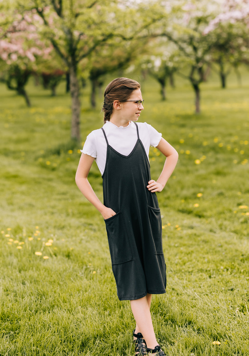 Modest Clothing Outfit Ideas Fashion inspo dresses skirts tops cardigans church outfits fashion outfits style modest girly outfit jewelry bows handbags Handpicked Home decor Grace and Joy Company