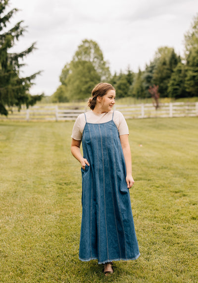 Modest Clothing Outfit Ideas Fashion inspo dresses skirts tops cardigans church outfits fashion outfits style modest girly outfit jewelry bows handbags Handpicked Home decor Grace and Joy Company