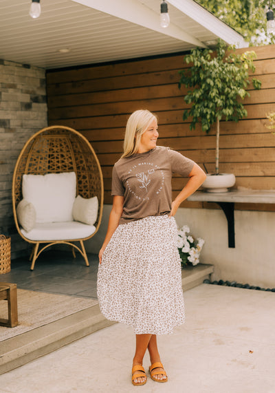 Modest Clothing Outfit Ideas Fashion inspo dresses skirts tops cardigans church outfits fashion outfits style modest girly outfit jewelry bows handbags Handpicked Home decor Grace and Joy Company