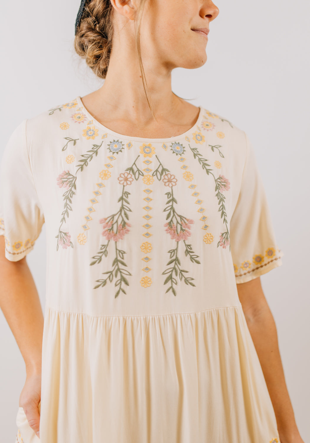 'Harper' Embroidered Tiered Midi Dress