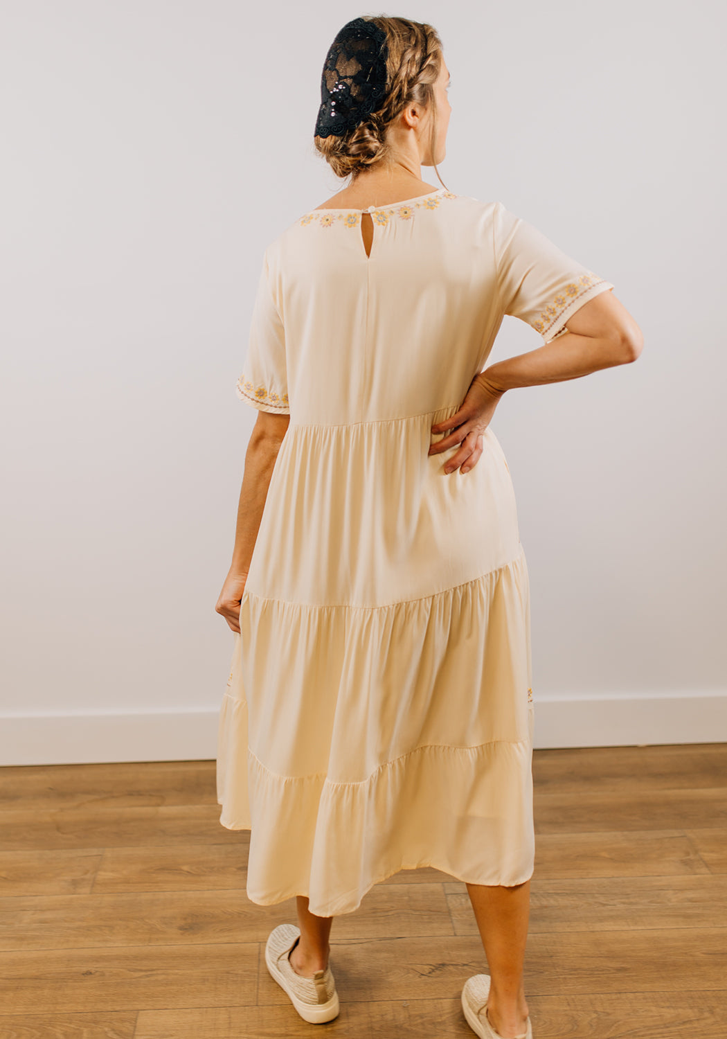 'Harper' Embroidered Tiered Midi Dress