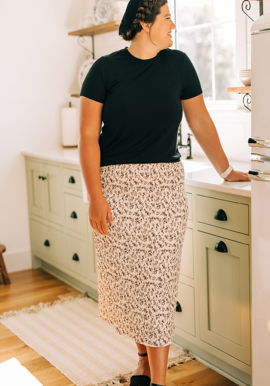 Modest Clothing Outfit Ideas Fashion inspo dresses skirts tops cardigans church outfits fashion outfits style modest girly outfit jewelry bows handbags Handpicked Home decor Grace and Joy Company