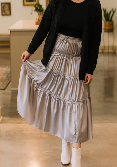 Modest Clothing Outfit Ideas Fashion inspo dresses skirts tops cardigans church outfits fashion outfits style modest girly outfit jewelry bows handbags Handpicked Home decor Grace and Joy Company