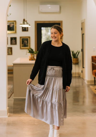 Modest Clothing Outfit Ideas Fashion inspo dresses skirts tops cardigans church outfits fashion outfits style modest girly outfit jewelry bows handbags Handpicked Home decor Grace and Joy Company