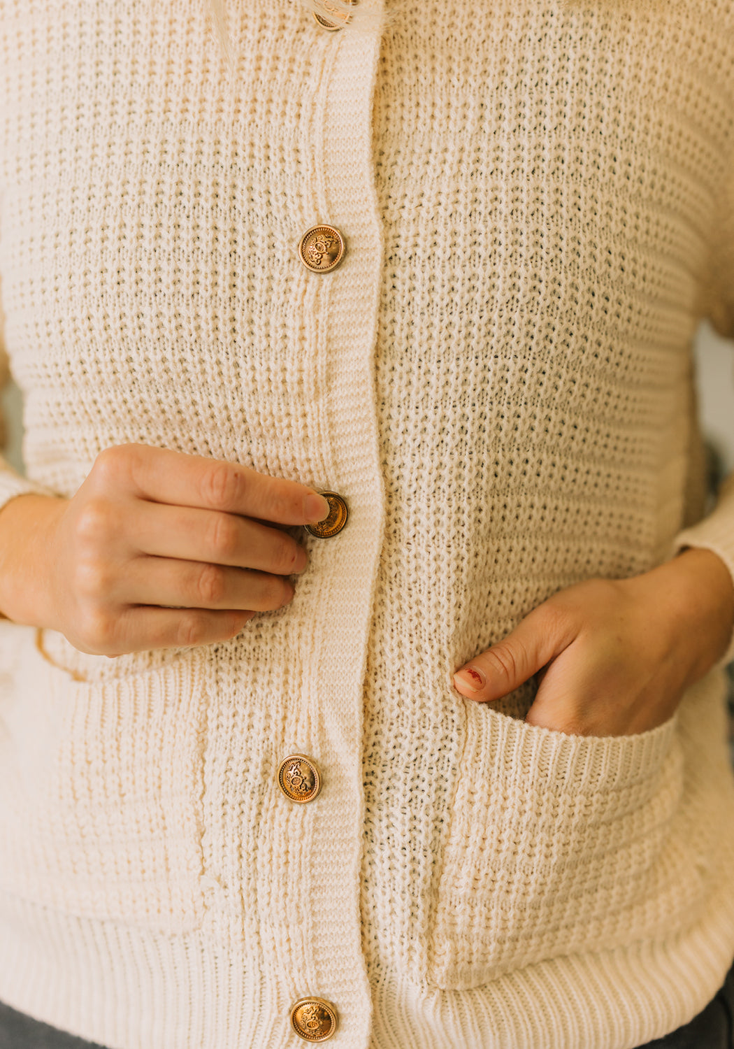 Modest Clothing Outfit Ideas Fashion inspo dresses skirts tops cardigans church outfits fashion outfits style modest girly outfit jewelry bows handbags Handpicked Home decor Grace and Joy Company