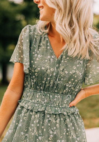 Modest Clothing Outfit Ideas Fashion inspo dresses skirts tops cardigans church outfits fashion outfits style modest girly outfit jewelry bows handbags Handpicked Home decor Grace and Joy Company