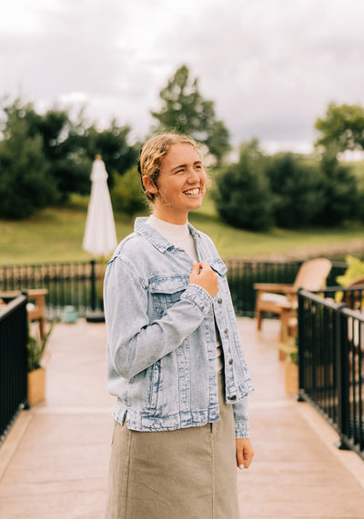 Modest Clothing Outfit Ideas Fashion inspo dresses skirts tops cardigans church outfits fashion outfits style modest girly outfit jewelry bows handbags Handpicked Home decor Grace and Joy Company