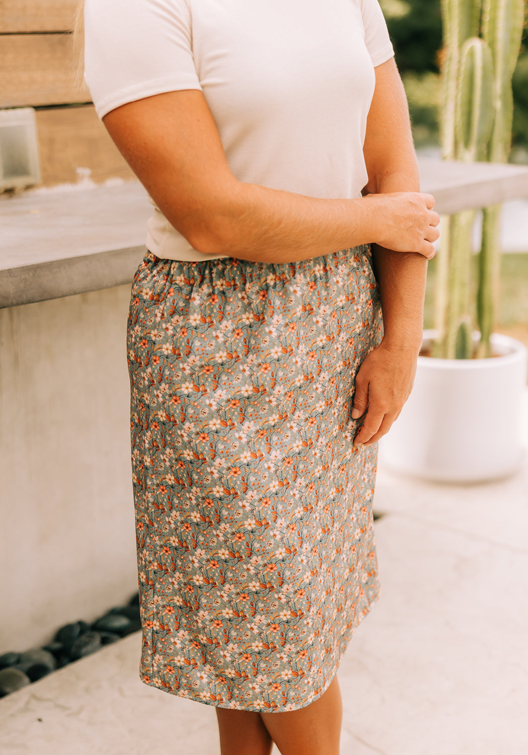 Modest Clothing Outfit Ideas Fashion inspo dresses skirts tops cardigans church outfits fashion outfits style modest girly outfit jewelry bows handbags Handpicked Home decor Grace and Joy Company