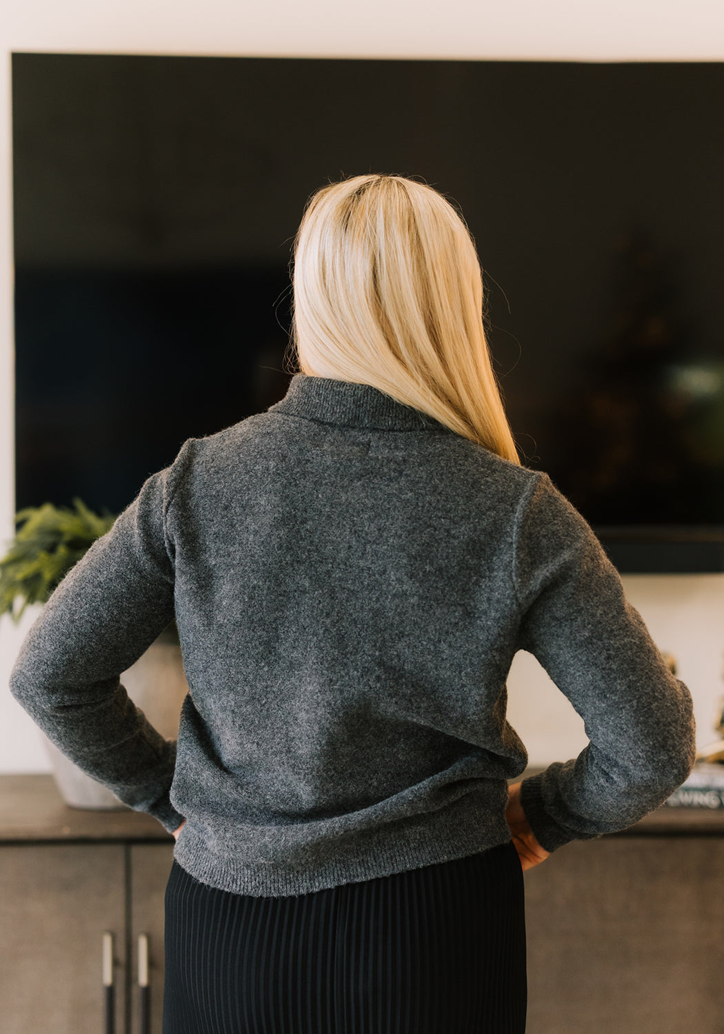 Modest Clothing Outfit Ideas Fashion inspo dresses skirts tops cardigans church outfits fashion outfits style modest girly outfit jewelry bows handbags Handpicked Home decor Grace and Joy Company