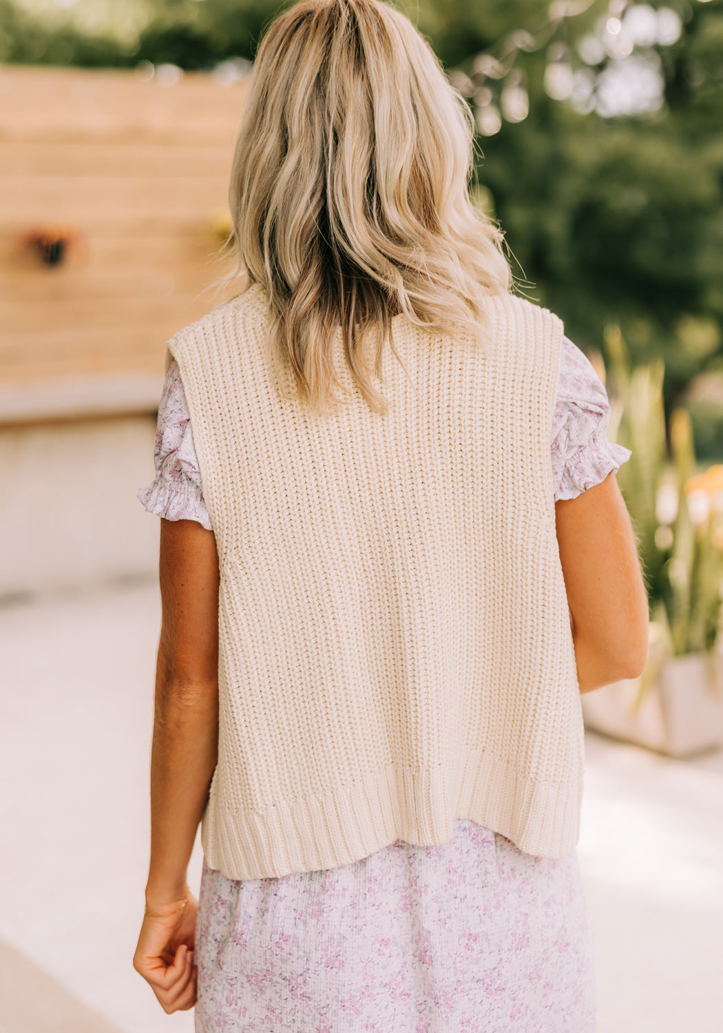 Modest Clothing Outfit Ideas Fashion inspo dresses skirts tops cardigans church outfits fashion outfits style modest girly outfit jewelry bows handbags Handpicked Home decor Grace and Joy Company
