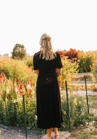 Modest Clothing Outfit Ideas Fashion inspo dresses skirts tops cardigans church outfits fashion outfits style modest girly outfit jewelry bows handbags Handpicked Home decor Grace and Joy Company