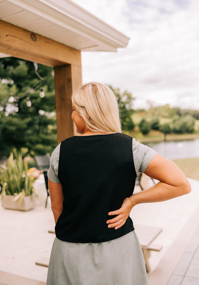 Modest Clothing Outfit Ideas Fashion inspo dresses skirts tops cardigans church outfits fashion outfits style modest girly outfit jewelry bows handbags Handpicked Home decor Grace and Joy Company