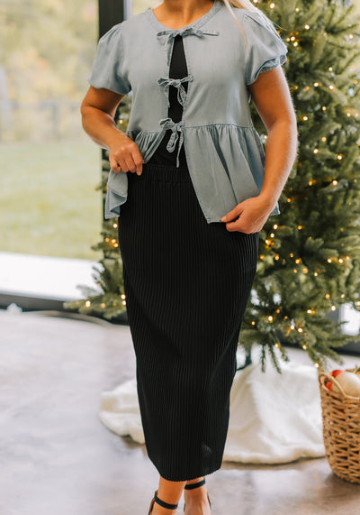 Modest Clothing Outfit Ideas Fashion inspo dresses skirts tops cardigans church outfits fashion outfits style modest girly outfit jewelry bows handbags Handpicked Home decor Grace and Joy Company