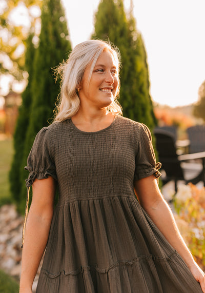 Modest Clothing Outfit Ideas Fashion inspo dresses skirts tops cardigans church outfits fashion outfits style modest girly outfit jewelry bows handbags Handpicked Home decor Grace and Joy Company