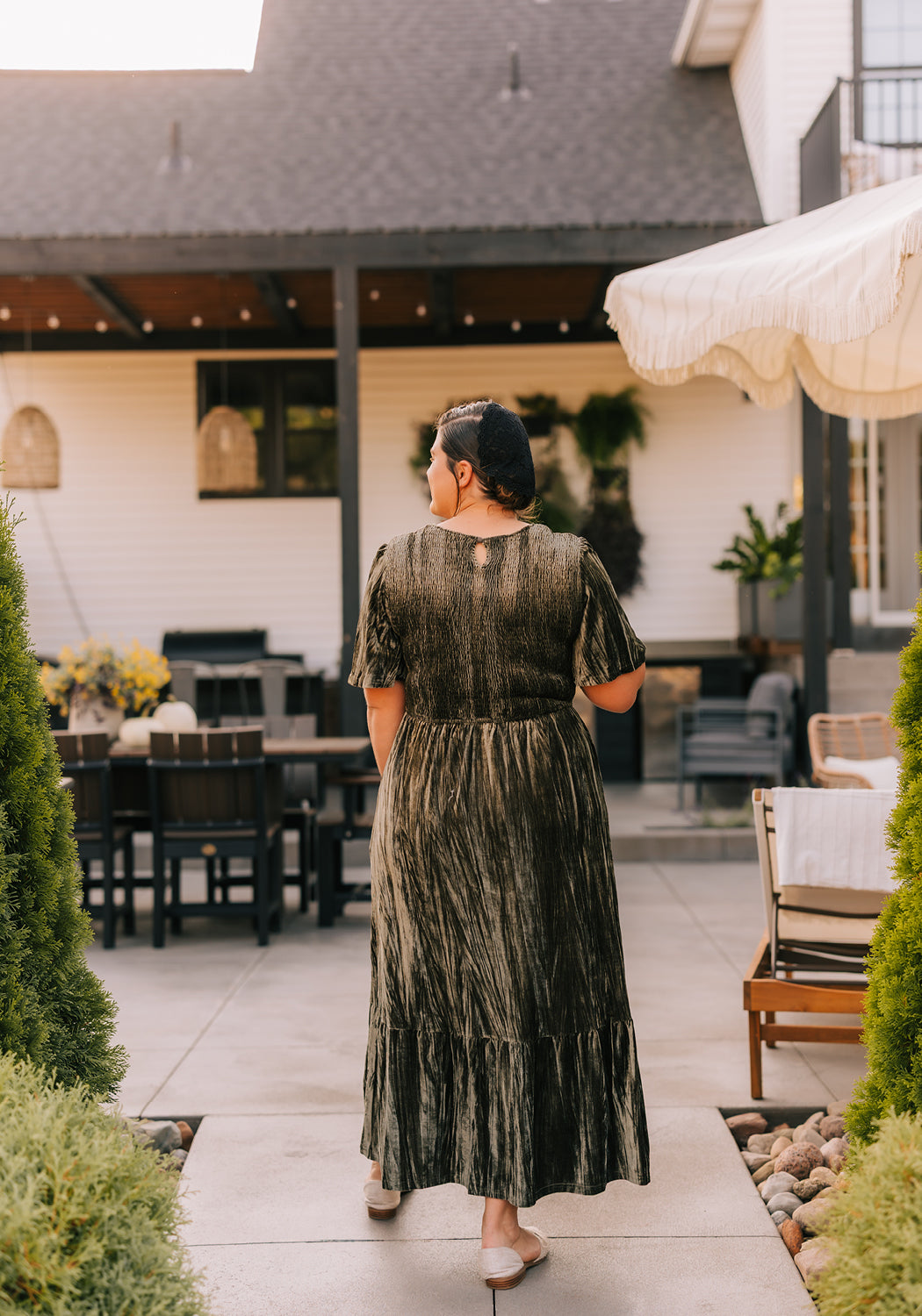 Modest Clothing Outfit Ideas Fashion inspo dresses skirts tops cardigans church outfits fashion outfits style modest girly outfit jewelry bows handbags Handpicked Home decor Grace and Joy Company