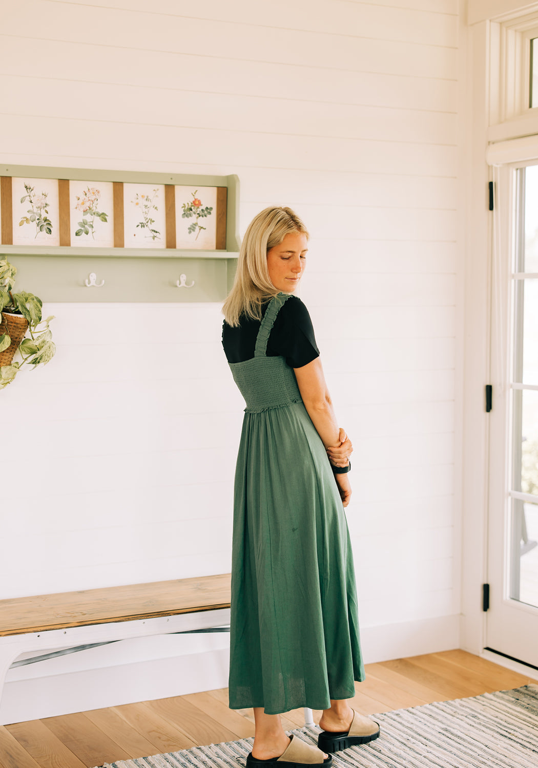 Modest Clothing Outfit Ideas Fashion inspo dresses skirts tops cardigans church outfits fashion outfits style modest girly outfit jewelry bows handbags Handpicked Home decor Grace and Joy Company