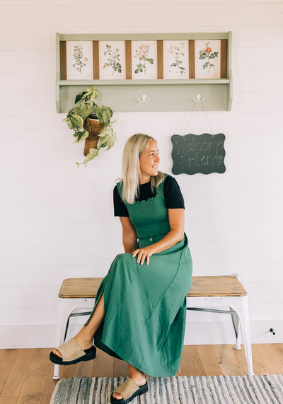 Modest Clothing Outfit Ideas Fashion inspo dresses skirts tops cardigans church outfits fashion outfits style modest girly outfit jewelry bows handbags Handpicked Home decor Grace and Joy Company