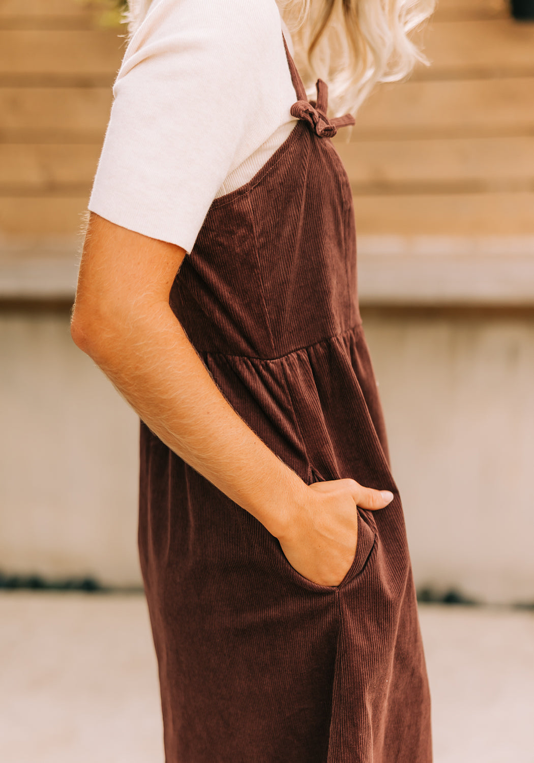 Modest Clothing Outfit Ideas Fashion inspo dresses skirts tops cardigans church outfits fashion outfits style modest girly outfit jewelry bows handbags Handpicked Home decor Grace and Joy Company