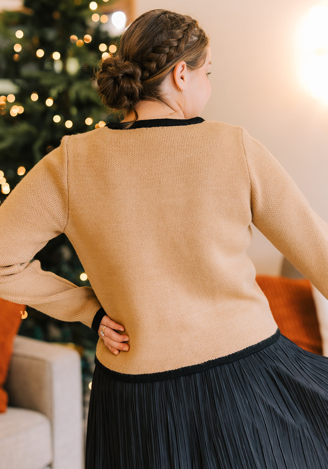 Modest Clothing Outfit Ideas Fashion inspo dresses skirts tops cardigans church outfits fashion outfits style modest girly outfit jewelry bows handbags Handpicked Home decor Grace and Joy Company